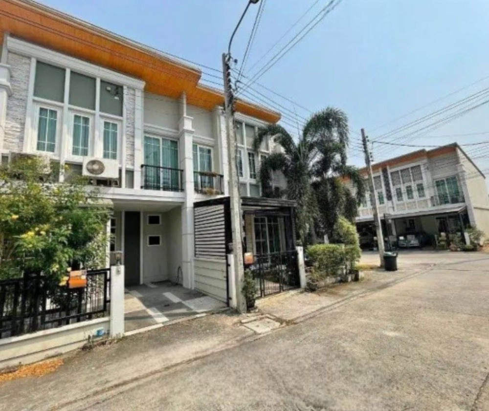 ให้เช่าทาวน์เฮ้าส์/ทาวน์โฮมลาดกระบัง สุวรรณภูมิ : 🏠 ให้เช่าทาวน์โฮม 2 ชั้น  โกลเด้น ทาวน์ 2 บางนา-สวนหลวง  ใกล้ ราม 2 นิคมเจโม แยกประเวศ สวนหลวง  พร้อมว่างพร้อมเข้าอยู่  ✅✅