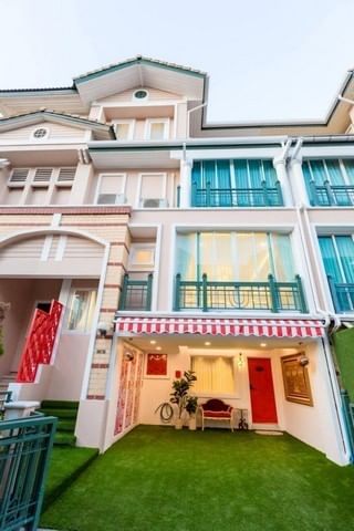 For RentTownhouseYothinpattana,CDC : 4 -story townhome for rent, Crystal Village, Pradit Manutham 19, Ladprao