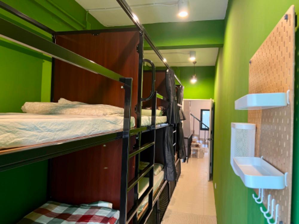 ขายขายเซ้งกิจการ (โรงแรม หอพัก อพาร์ตเมนต์)สีลม ศาลาแดง บางรัก : Hostel Business for Sale | Prime Location in Silom