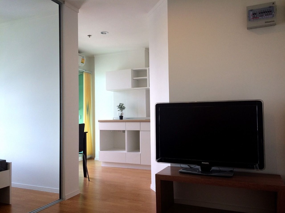 For RentCondoPattanakan, Srinakarin : 26 sqm Building B Floor 23 Lumpini Place Srinakarin Hua Mak Station