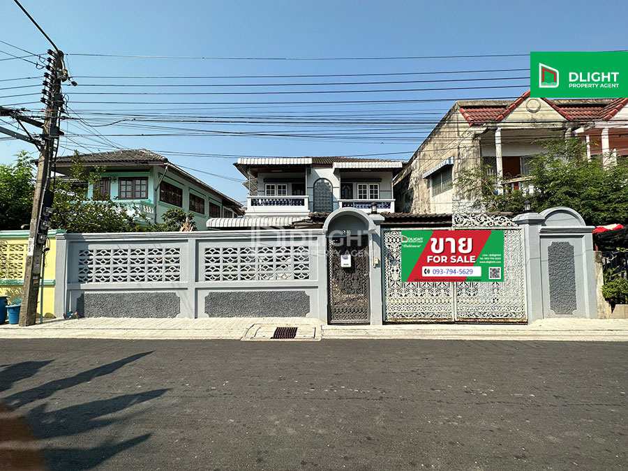 For SaleHouseBang kae, Phetkasem : Urgent selling owner! 2 -storey detached house, Petchkasem 79 64 sq.w., 4 bedrooms, 2 bathrooms, parking 2, searching for a quiet atmosphere, shady, convenient, full of value facilities, at a great value of only 3.8 million baht.