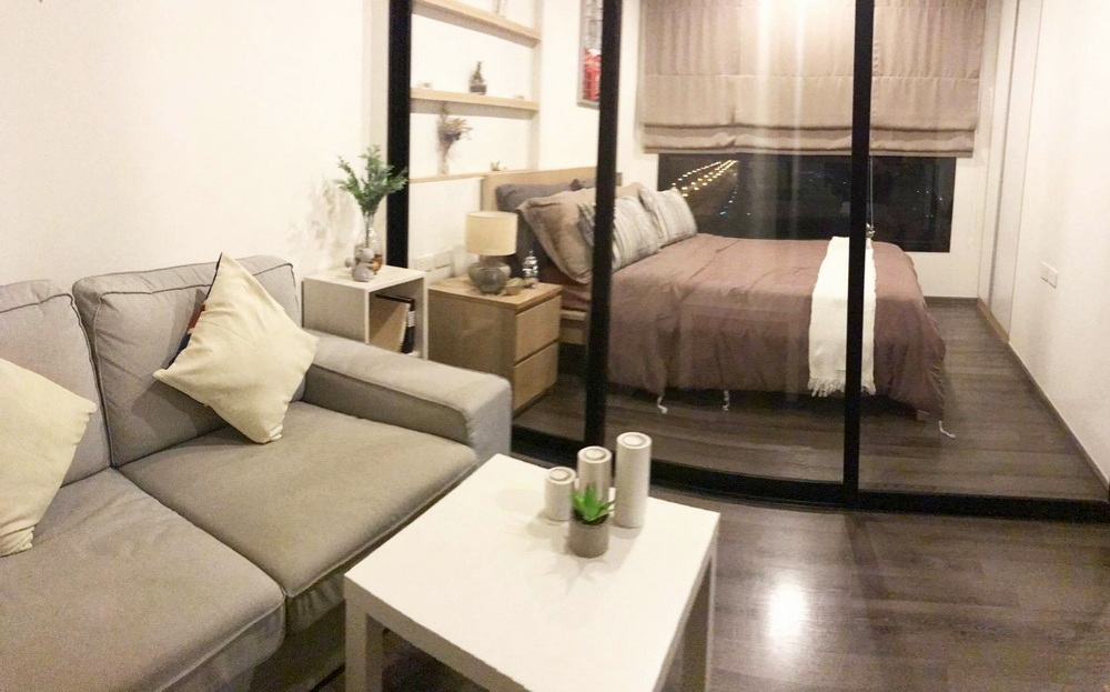 For RentCondoOnnut, Udomsuk : The Base Park East Sukhumvit 77 on 15 floor near Habito mall and BTS Onnut