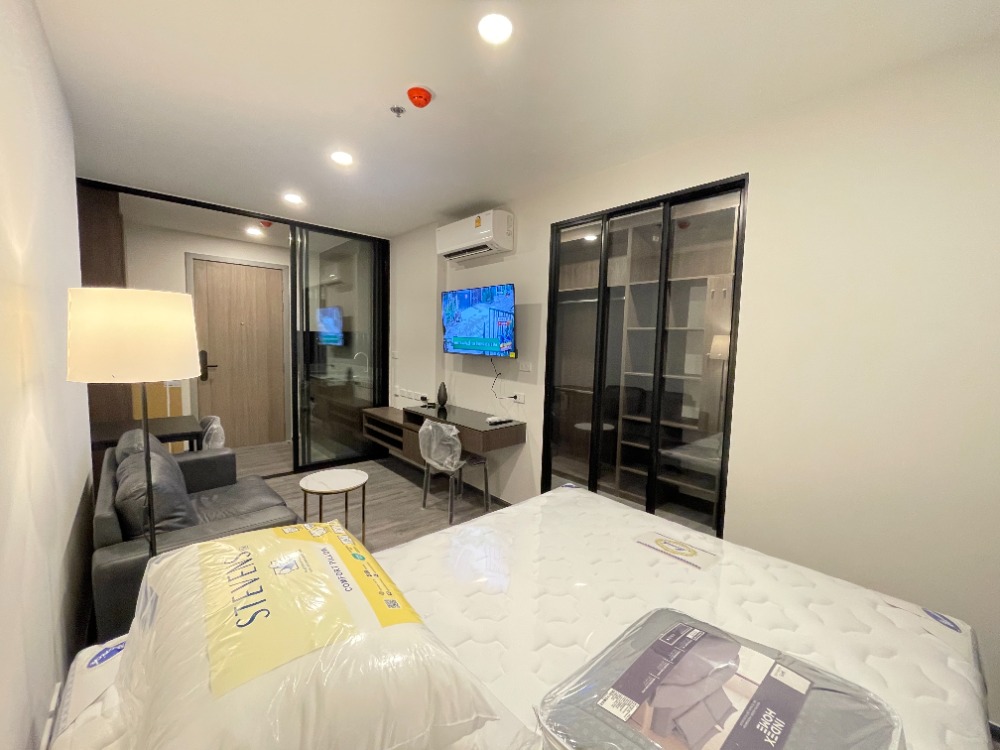 For RentCondoLadprao101, Happy Land, The Mall Bang Kapi : 🔥Urgent for rent 🔥Condo The Origin Ladprao-Bangkapi New room, 1 bedroom, size 26 sq m, 11th floor, has a walk-in closet, swimming pool view, near MRT Bang Kapi.