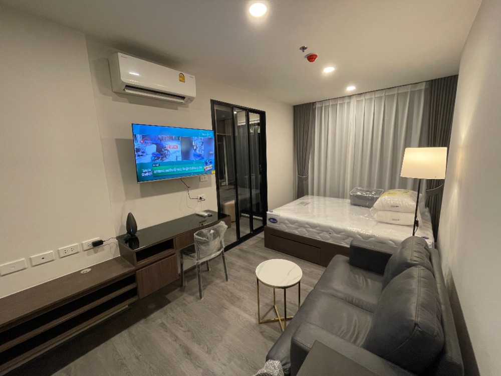 For RentCondoLadprao101, Happy Land, The Mall Bang Kapi : 🔥Urgent for rent 🔥Condo The Origin Ladprao-Bangkapi New room, 1 bedroom, size 26 sq m, 11th floor, has a walk-in closet, swimming pool view, near MRT Bang Kapi.