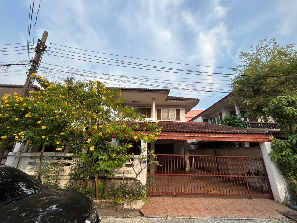 For SaleHouseYothinpattana,CDC : Urgent sale !! #Single house, Yu Yen Village, 1 Soi Ram Inthra 34, Intersection 13 #Near CDC #Near Fashion Island #Ram Inthra area #Yu Yen 1