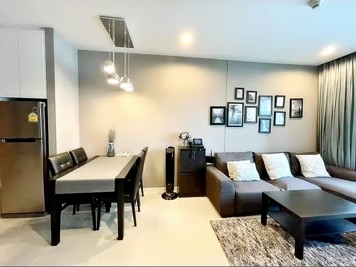 For RentCondoRama9, Petchburi, RCA : CIRCLE CONDOMINUM: Condominium