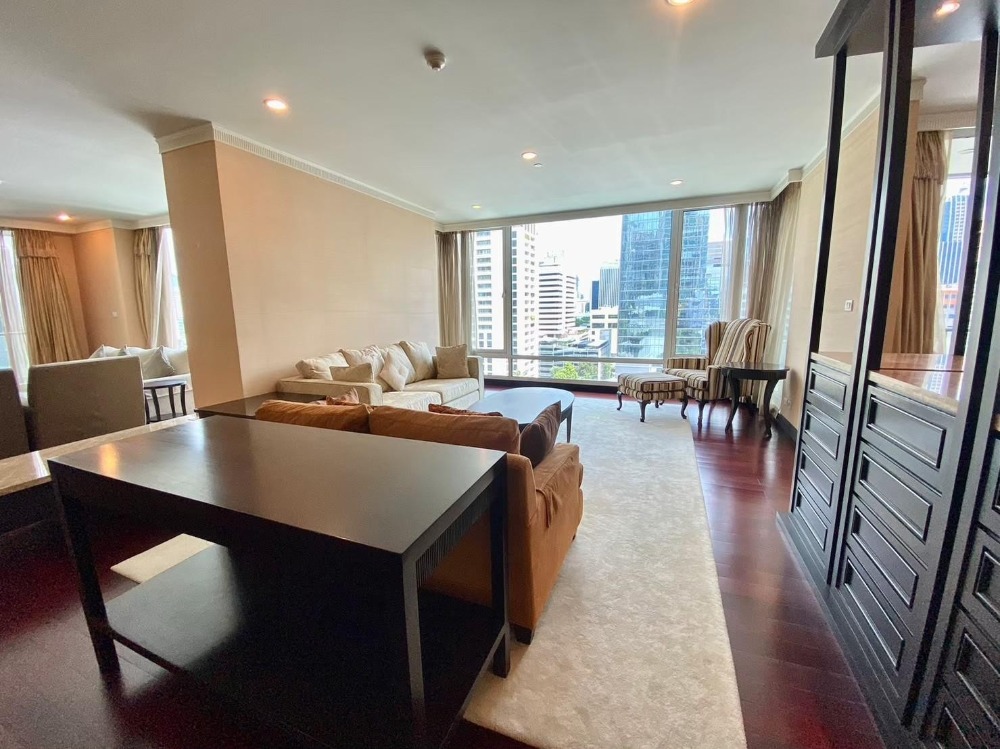 For RentCondoWitthayu, Chidlom, Langsuan, Ploenchit : TWP291 (Condo for RENT) The Park Chidlom 4Bedrooms. Closed to Chidlom BTS Station