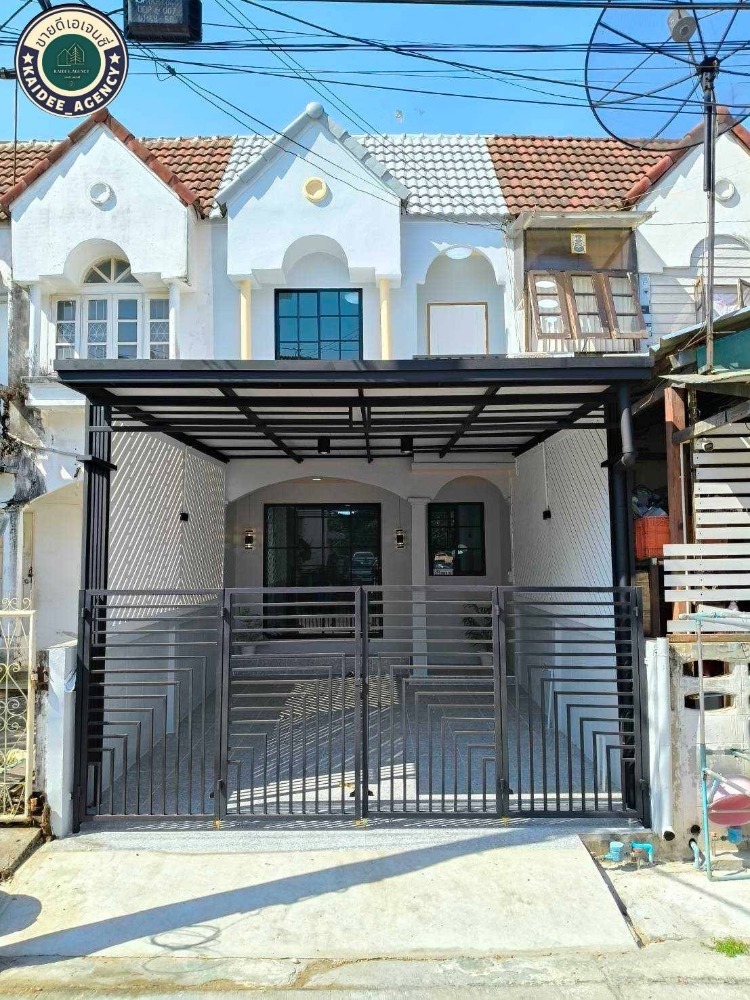 For SaleTownhouseMin Buri, Romklao : 2 storey townhouse for sale, Si Prakarak Ramkhamhaeng Village 156, near the Orange Ramkhamhaeng Ramkhamhaeng Ramkhamhaeng Ramkhamhaeng Station, Suvarnabhumi Airport, Min Buri, Rom Buri, Lat Krabang, Suwinthawong, Thai Ram Inthra, Siam Sukhaphiban Park 3, 