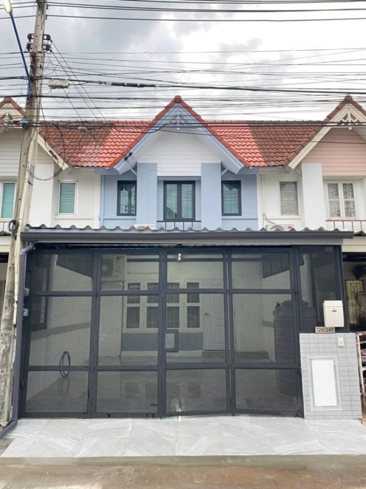 For RentTownhomeSriracha Laem Chabang Ban Bueng : Urgent for rent with furniture, garden decoration in Hometown Sriracha project