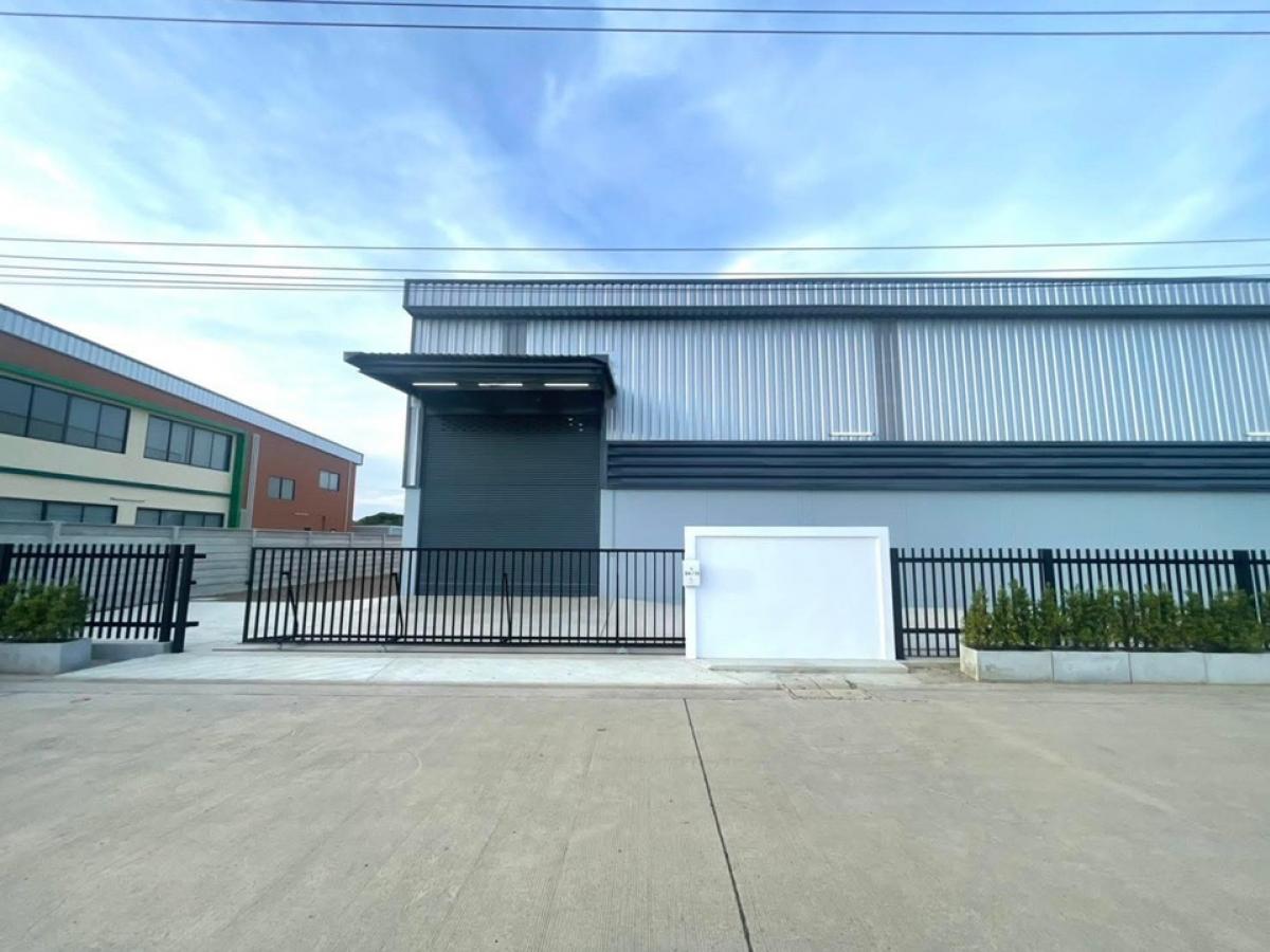 For RentFactoryPathum Thani,Rangsit, Thammasat : Rent/sell brand new construction factory On a dark purple area The land size starts at 337 - 505 square wah per 1 plot of Lam Luk Ka Khlong 9, Pathum Thani.