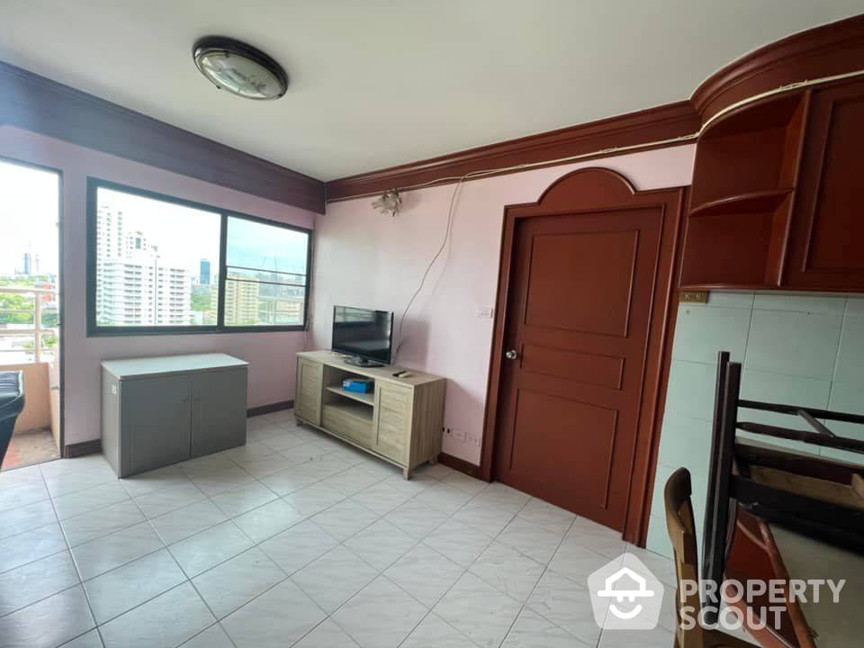 For RentCondoSukhumvit, Asoke, Thonglor : 1-BR Condo at Saranjai Mansion Condominium near BTS Nana