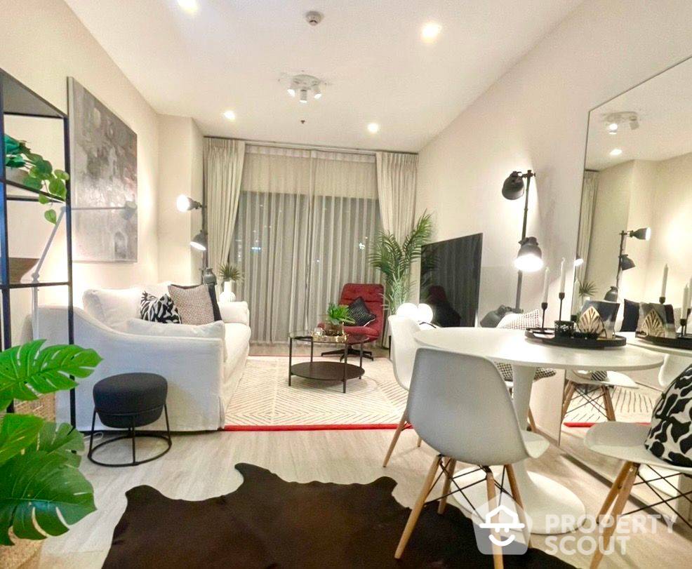 For RentCondoSukhumvit, Asoke, Thonglor : 2-BR Condo at Noble Refine Prompong near BTS Phrom Phong