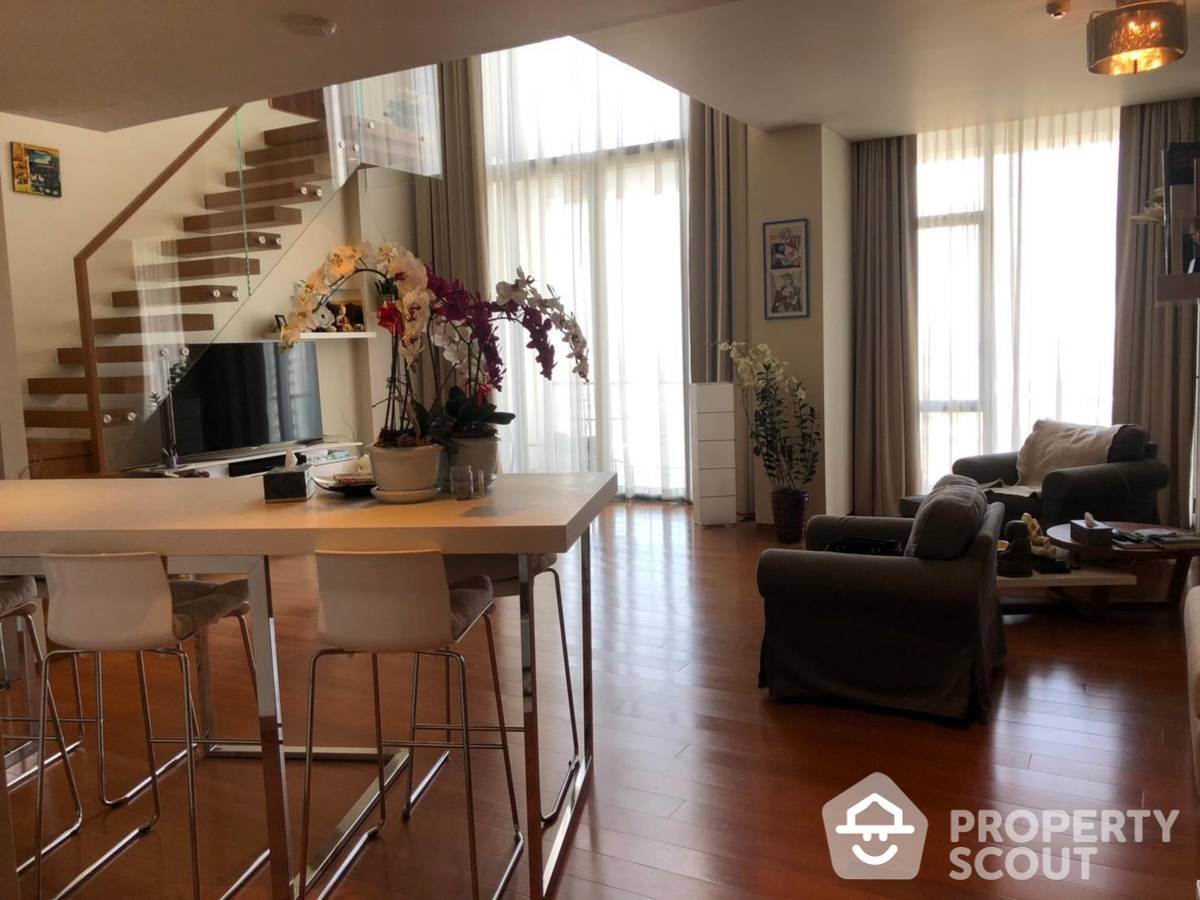 For RentCondoSathorn, Narathiwat : 1-BR Duplex at The Sukhothai Residences Condominium near MRT Lumphini