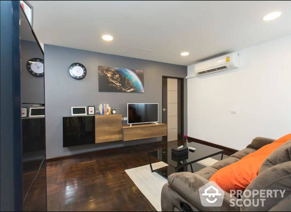 For RentCondoNana, North Nana,Sukhumvit13, Soi Nana : 2-BR Apt. near BTS Nana