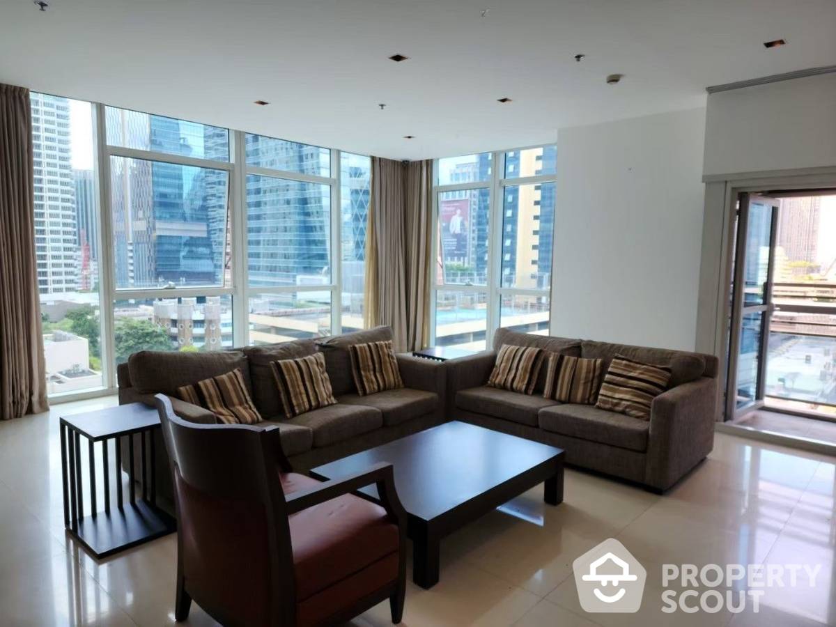 For RentCondoWitthayu, Chidlom, Langsuan, Ploenchit : 3-BR Condo at Athenee Residence near BTS Phloen Chit