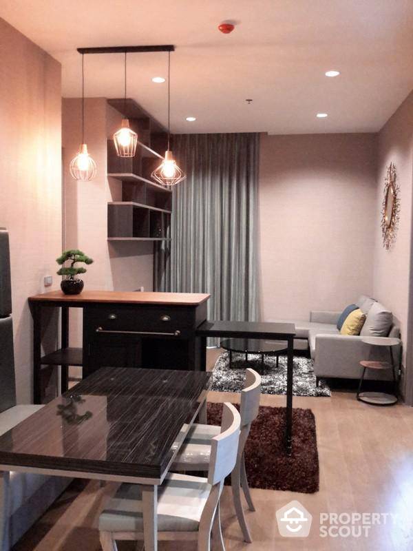 For RentCondoSathorn, Narathiwat : 3-BR Condo at The Diplomat Sathorn near BTS Surasak