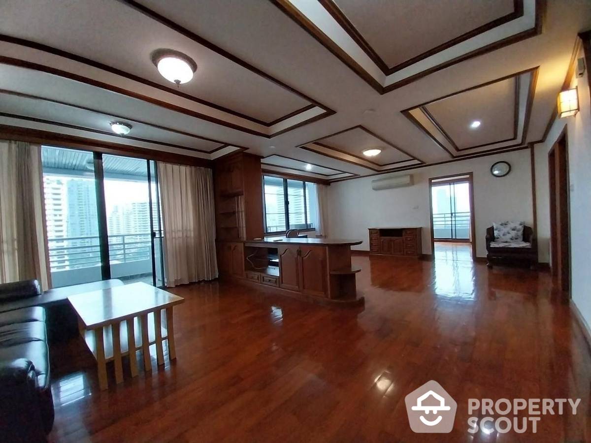 For SaleCondoSukhumvit, Asoke, Thonglor : 2-BR Condo at Acadamia Grand Tower near BTS Phrom Phong