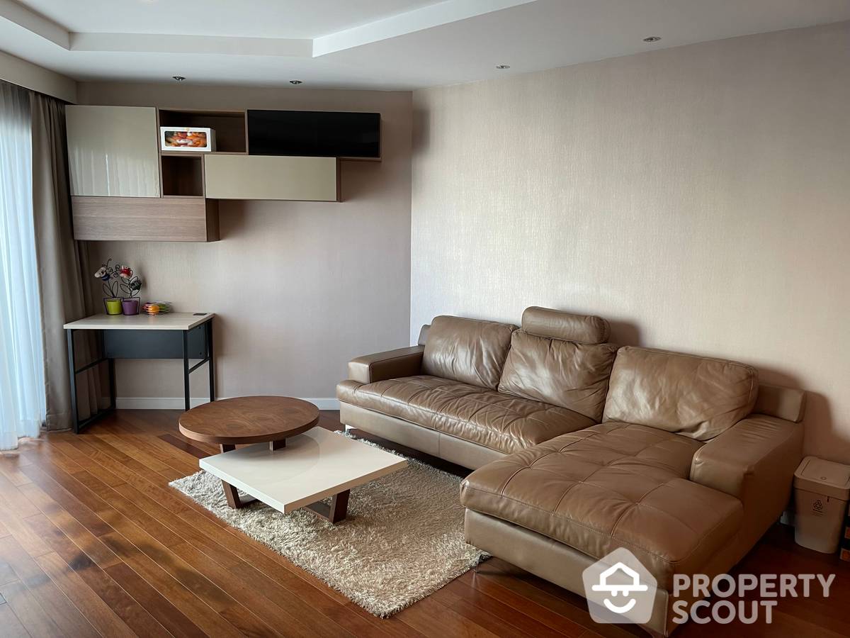 For SaleCondoRama9, Petchburi, RCA : 2-BR Condo at Belle Grand Rama 9 near MRT Phra Ram 9