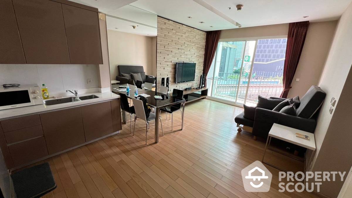 For SaleCondoSukhumvit, Asoke, Thonglor : 2-BR Condo at Siri At Sukhumvit near BTS Thong Lor