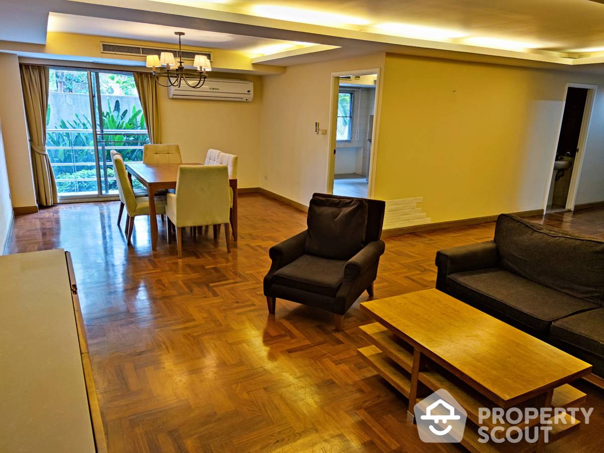 For RentCondoHatyai Songkhla : 3-BR Apt. near MRT Khlong Toei