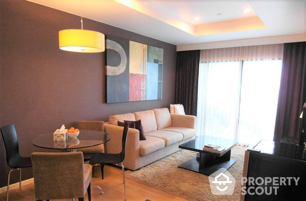 For SaleCondoSathorn, Narathiwat : 2-BR Condo at Sathorn Gardens near MRT Si Lom