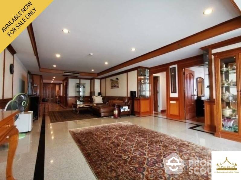 For SaleCondoSukhumvit, Asoke, Thonglor : 3-BR Condo at Las Colinas near BTS Asok