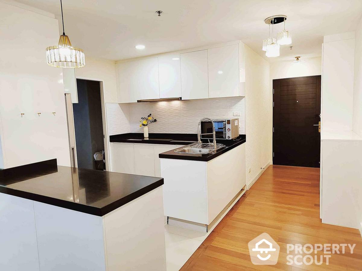 For SaleCondoRama9, Petchburi, RCA : 2-BR Condo at Belle Grand Rama 9 near MRT Phra Ram 9