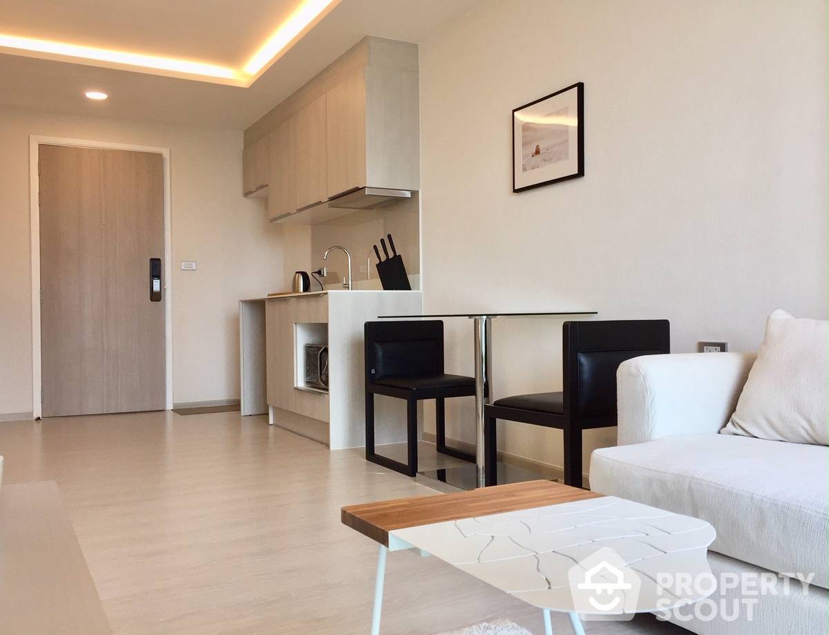 For SaleCondoSukhumvit, Asoke, Thonglor : 1-BR Condo at Vtara 36 near BTS Thong Lor