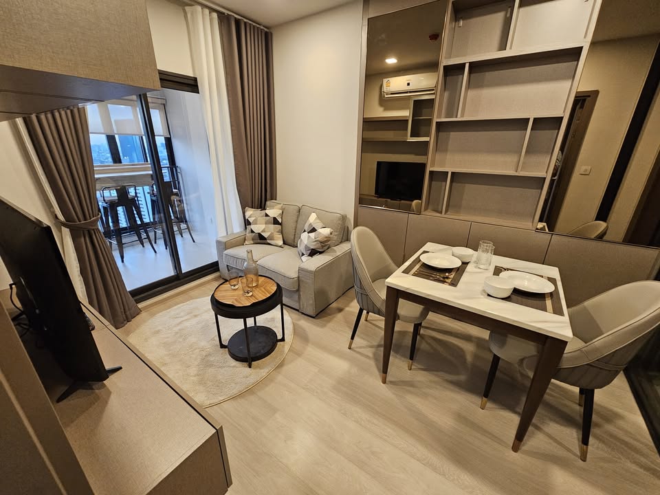 For RentCondoLadprao, Central Ladprao : Rental Life Phahon, Lat Phrao, size 35 sqm. 1 bedroom on the 27th floor [JAR250210]