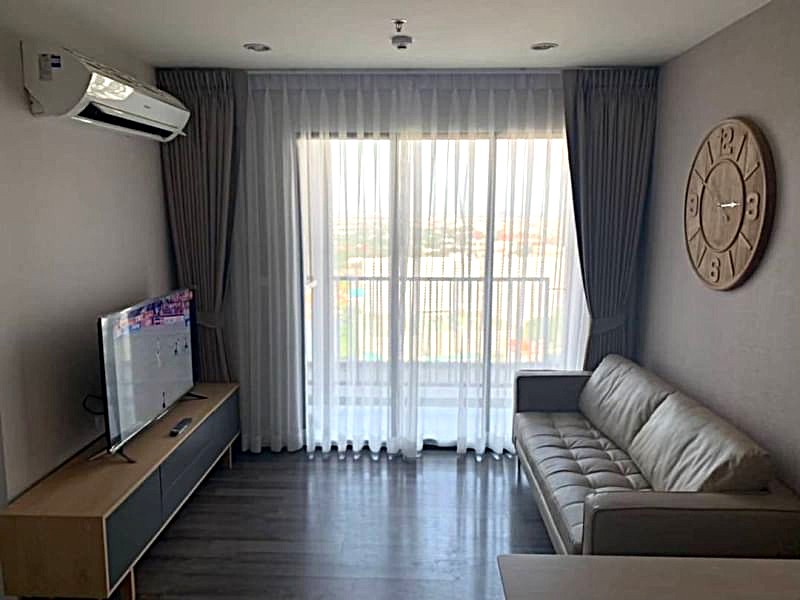 For RentCondoOnnut, Udomsuk : High Floor 2 bed 1 bath 44 sqm condo at The Base Park West for rent 30,000THB per month, Sukhumvit Soi 77, Onnut BTS station