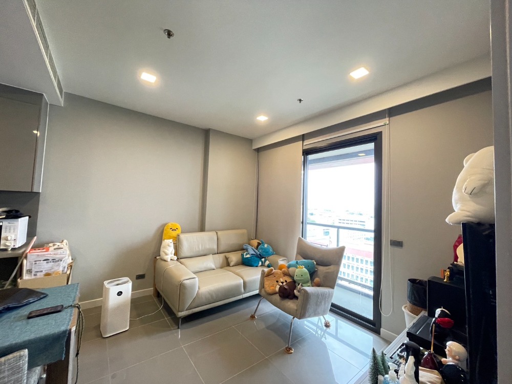 For SaleCondoRatchathewi,Phayathai : Condo for sale M Phayathai next to BTS