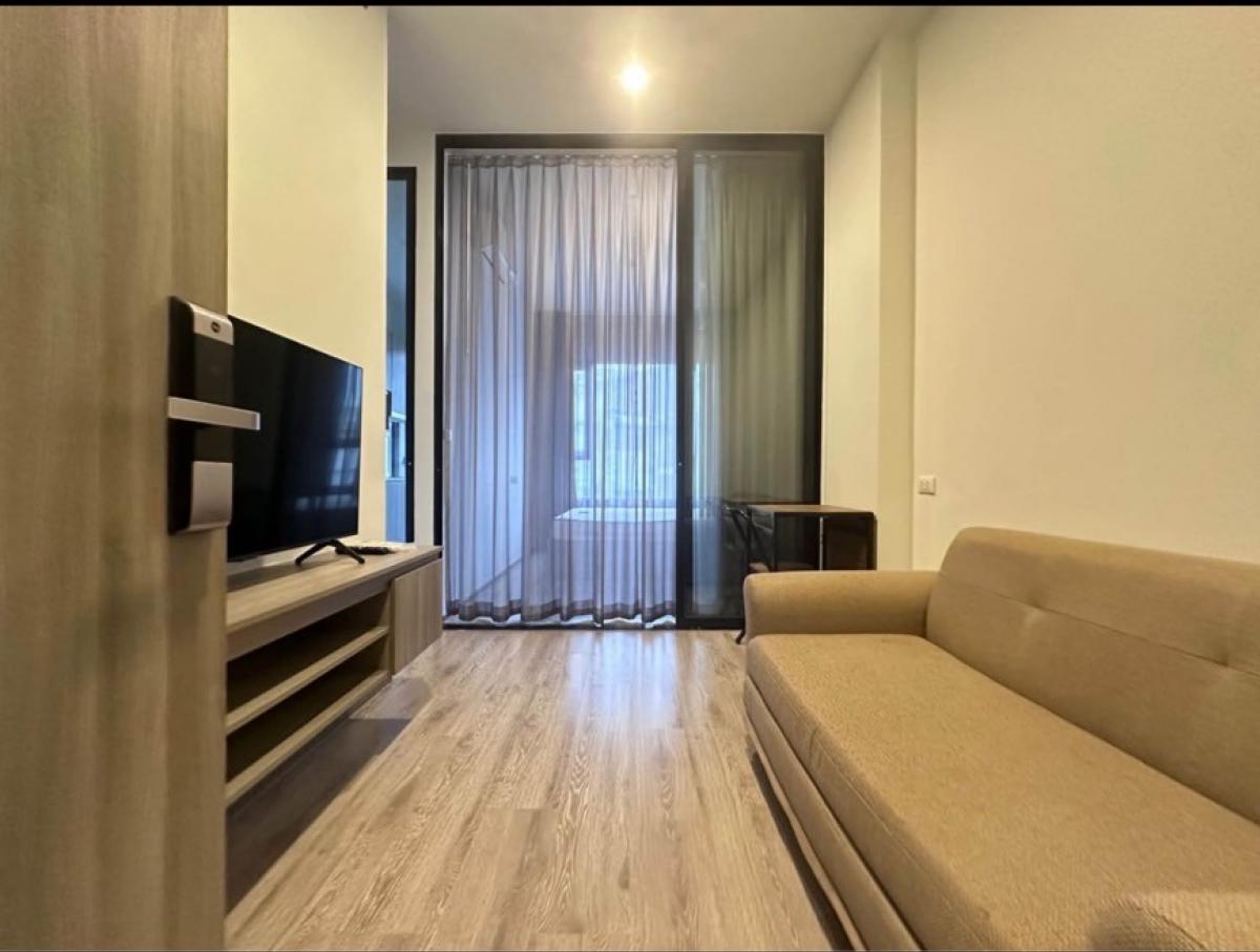 For RentCondoKasetsart, Ratchayothin : Condo for rent on the sky train, price 13,900 baht, 1 bedroom. Interested in making an appointment 0649353596.