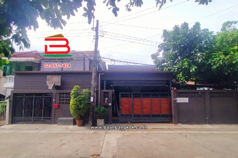 For SaleHouseLadprao, Central Ladprao : Detached house, Soi Tiwanon 25, Intersection 14/5, area 59.2 sq. Rattanathibet Road, Mueang District, Nonthaburi Province