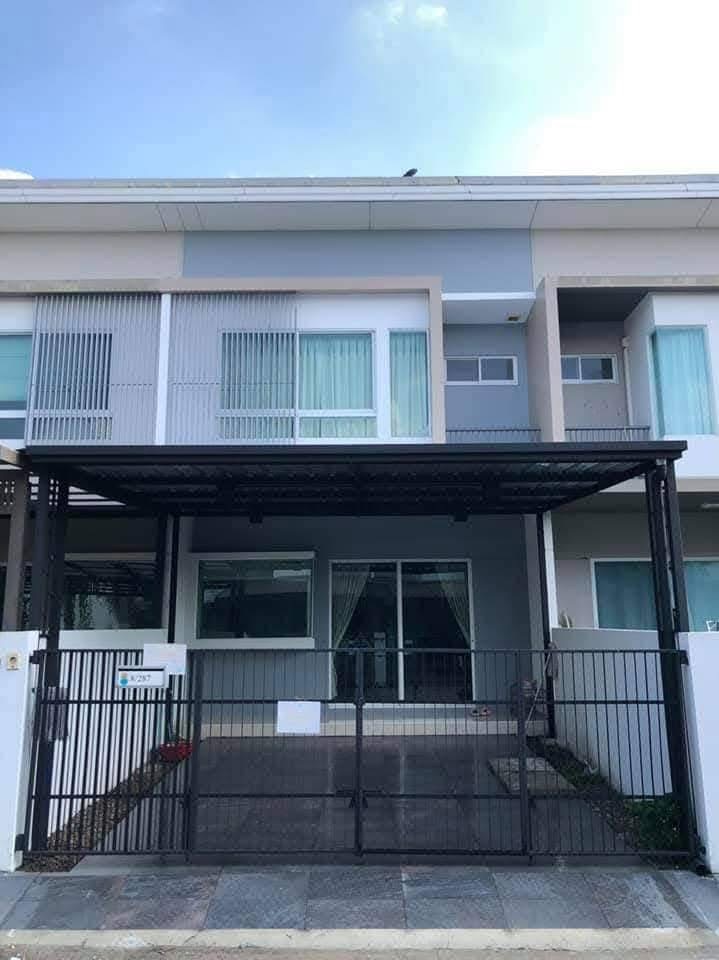 For RentTownhouseBangna, Bearing, Lasalle : Townhouse near ABAC 2 bedrooms, 3 water, Indie Village, Bang Na Km 26, interested, please contact 082-3223695