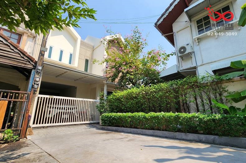 For SaleHouseChokchai 4, Ladprao 71, Ladprao 48, : Twin house for sale, 2 storey 47 square wah, Lert Ubon 3 Village Lat Phrao Wang Hin-Chokchai 4, Lat Phrao Wang Hin Road