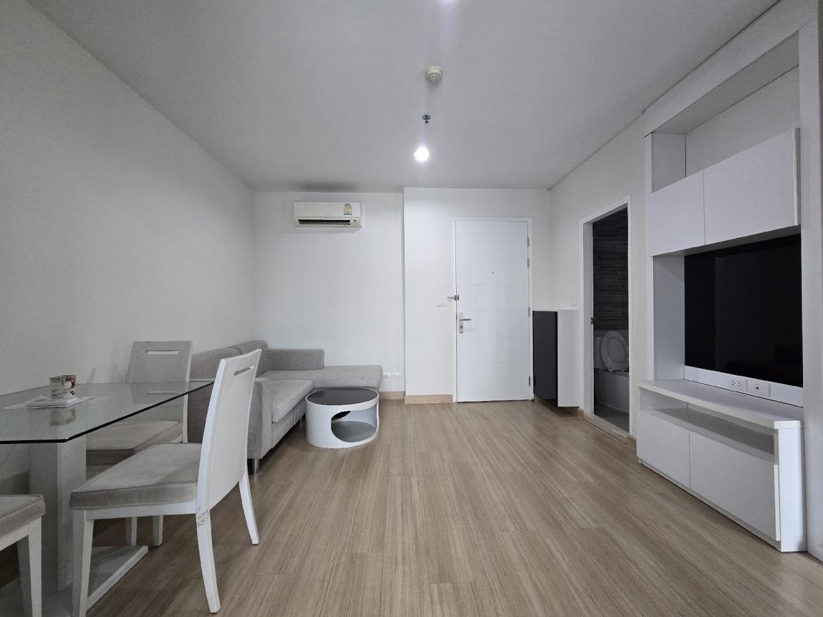 For SaleCondoLadprao, Central Ladprao : Sell ​​1 bedroom on the Lat Phrao road near the train. Price 3.19 MB. Interested in making an appointment 0649353596.