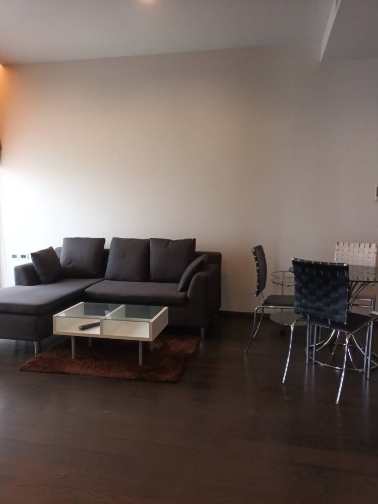 ให้เช่าคอนโดสุขุมวิท อโศก ทองหล่อ : The XXXIX By Sansiri for rent! 1 Bedroom Fully furnished high floor near BTS Phromphong