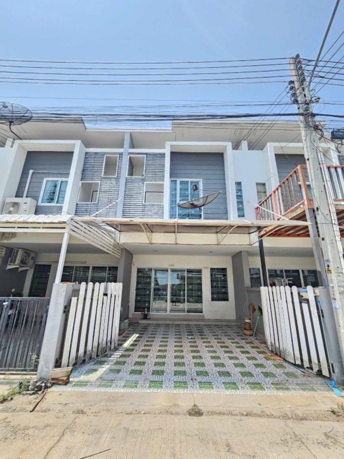 For SaleTownhousePattaya, Bangsaen, Chonburi : 📍 Urgent sale! Town 2, 3rd floor, 3 bedrooms, 3 bathrooms