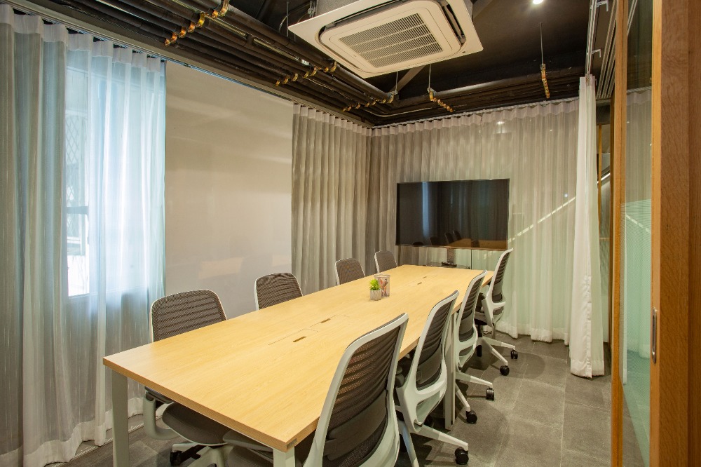 For RentOfficeSukhumvit, Asoke, Thonglor : Small Office for Rent in Asoke