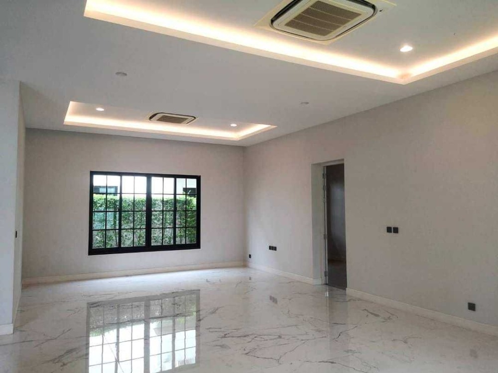 For SaleHousePattanakan, Srinakarin : SALE! Ultra Luxury Mansion with 5 Bedroom in Phatthanakan