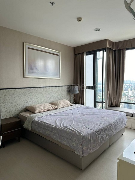 For RentCondoSukhumvit, Asoke, Thonglor : ghd000515R Condo for rent Rhythm Sukhumvit 42 corner room size 48.35 sq m 1 bedroom