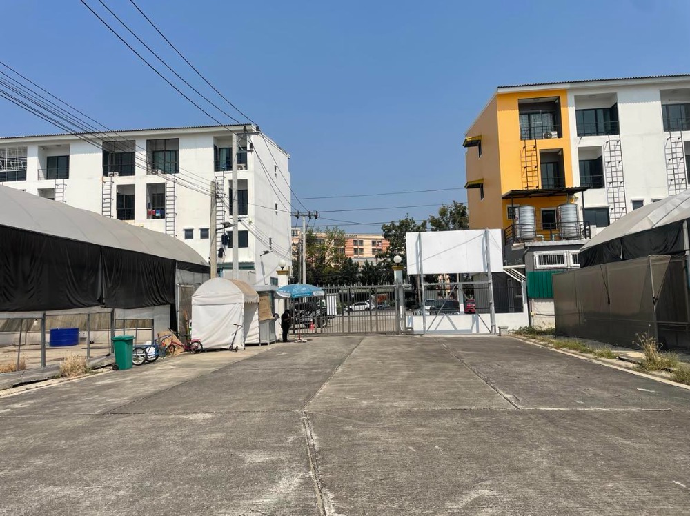 For SaleLandBang kae, Phetkasem : Land for sale 18 rai 1 ngan 59.2 square wah on Petchkasem Road 81  Nong Hong Phlu Subdistrict, Nong Khaem District, Bangkok