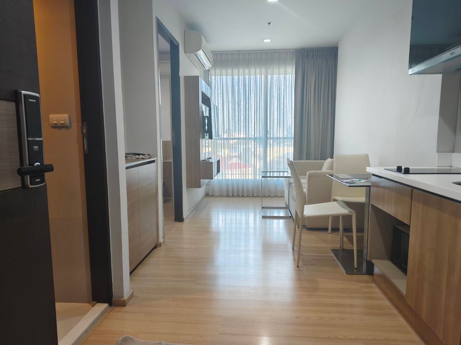 For RentCondoSathorn, Narathiwat : OMG105  < Available 27-Feb-25 >  Nice 1 Bedroom near Sathorn CBD for RENT @ [ Rhythm Sathorn ]