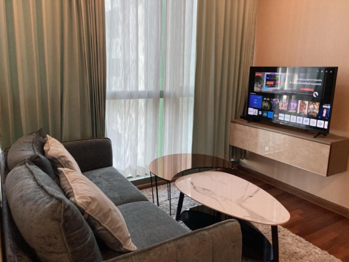 For RentCondoRatchathewi,Phayathai : 🔥Urgent for rent 🔥Condo Wish Signature Midtown Siam 1 section, size 33 sq m, 6th floor, has a private elevator with WiFi. High speed up to BTS Ratchathewi Siam