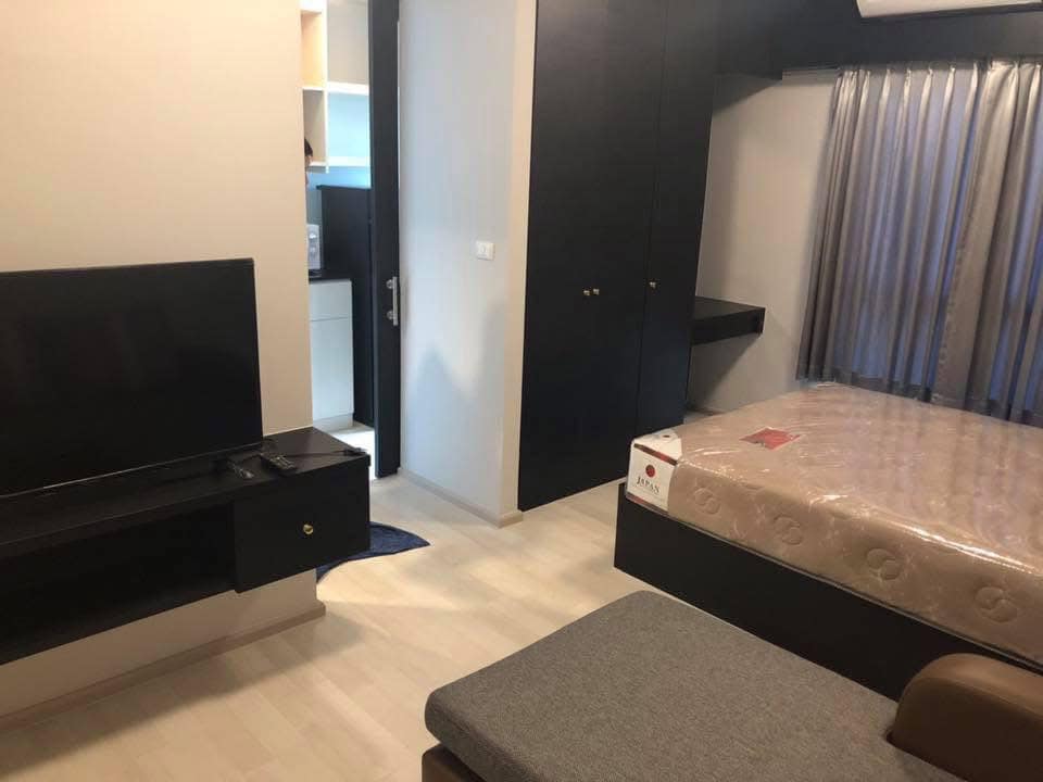 For RentCondoRama 2, Bang Khun Thian : Condo with furniture, beautifully decorated for rent in Rama 2-Tha Kham area near Home Pro Rama 2, only 280 meters.