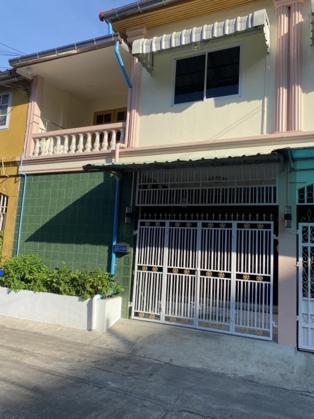 For RentHouseSamut Prakan,Samrong : 3 bedroom rental house, 3 bathrooms, 1 car park, Samrong checkpoint, Soi 11 / near MRT Sri Dan, near Srinakarin Road, Sukhumvit Road 113