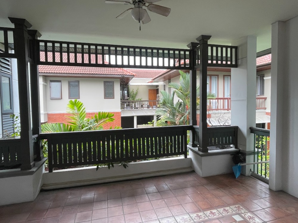 For RentAri,Anusaowaree : Low-rise Apartment 3 beds, 140sq m. big balcony, BTS Ari-Saphan Khwai