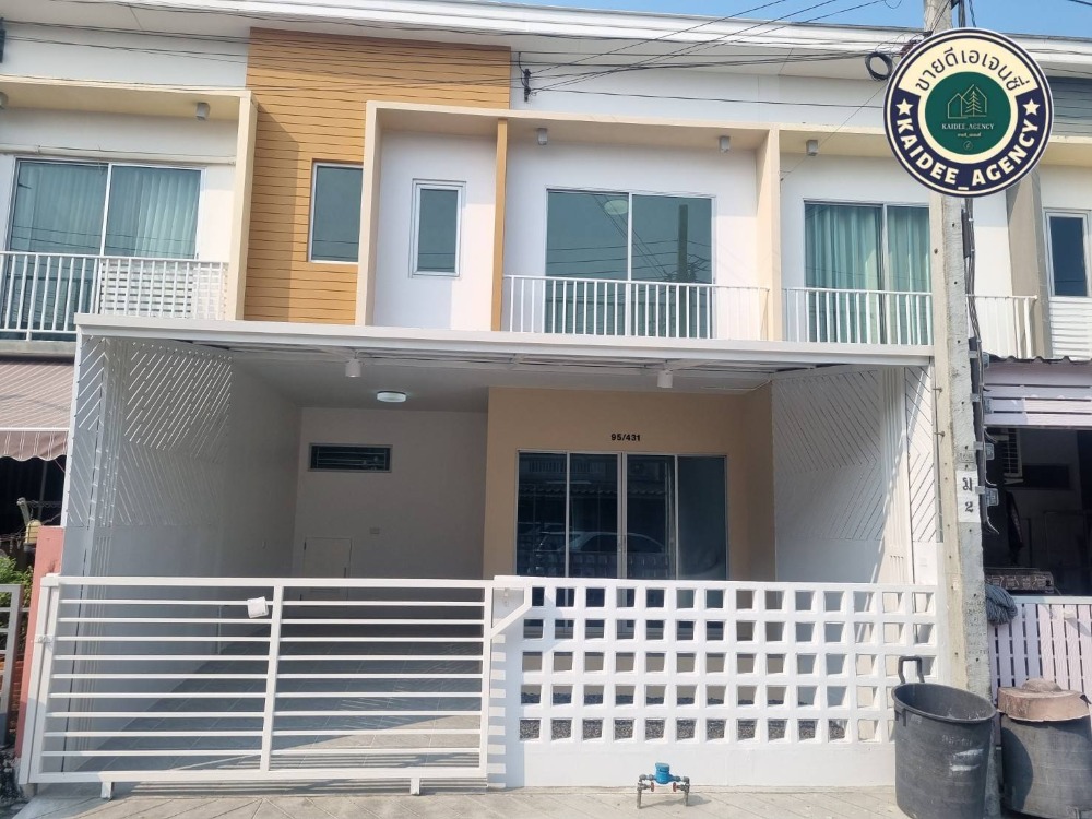 For SaleTownhouseMin Buri, Romklao : Secondhand house for sale, cheap price, The Connect Village 22 Ram Inthra-Min Buri The Connect Ramindra-Minburi Suwinthawong Ramkhamhaeng Romklao Nimit Mai Kasem Bundit, Orange Line Pink Line, Sukhaphiban 3, Pracha Ruamjai