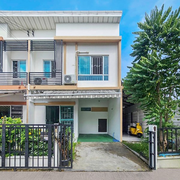 For SaleTownhouseRama5, Ratchapruek, Bangkruai : Townhouse behind Nonthaburi, Phlino University, Pinklao-Ratchapruek (B7801)