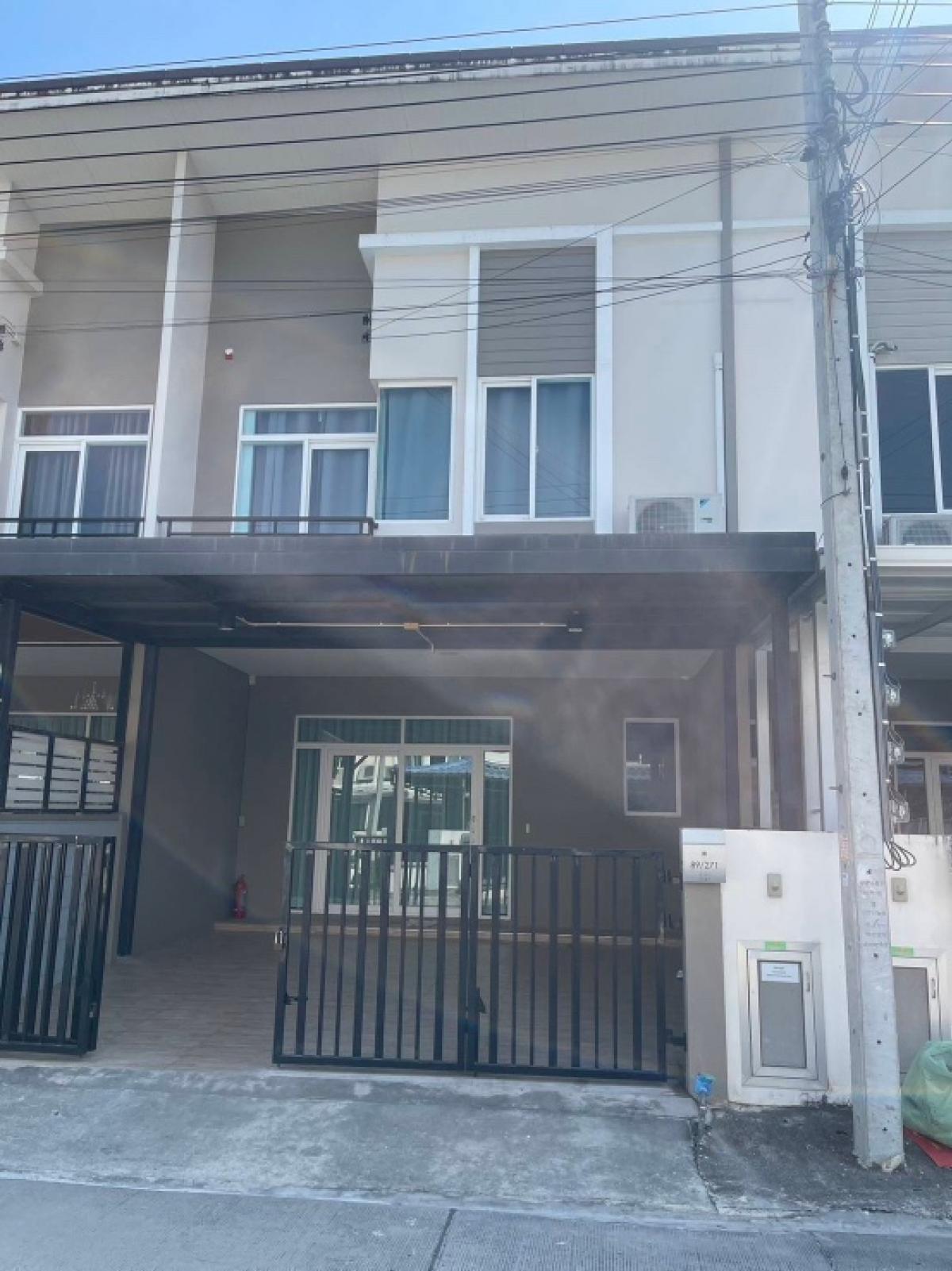 For RentTownhouseSamut Prakan,Samrong : RENT ❗️Town Home Casa City Bangna Village Full Furniture 21.2 SQW 25,000/Month